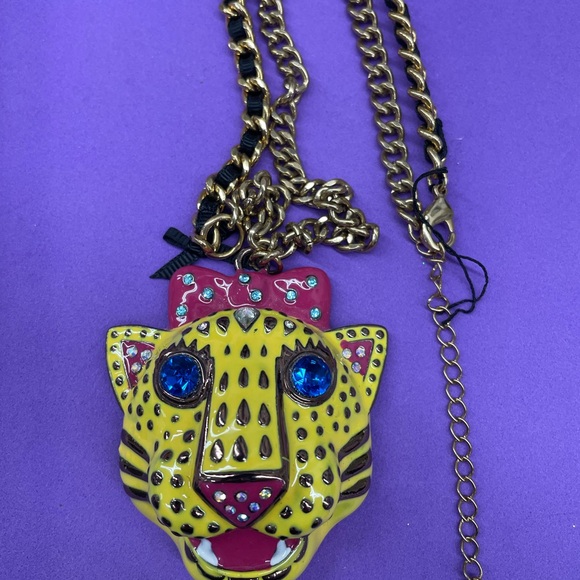 Betsey Johnson Jewelry - Betsey Johnson Yellow Leopard Necklace with Blue Accents